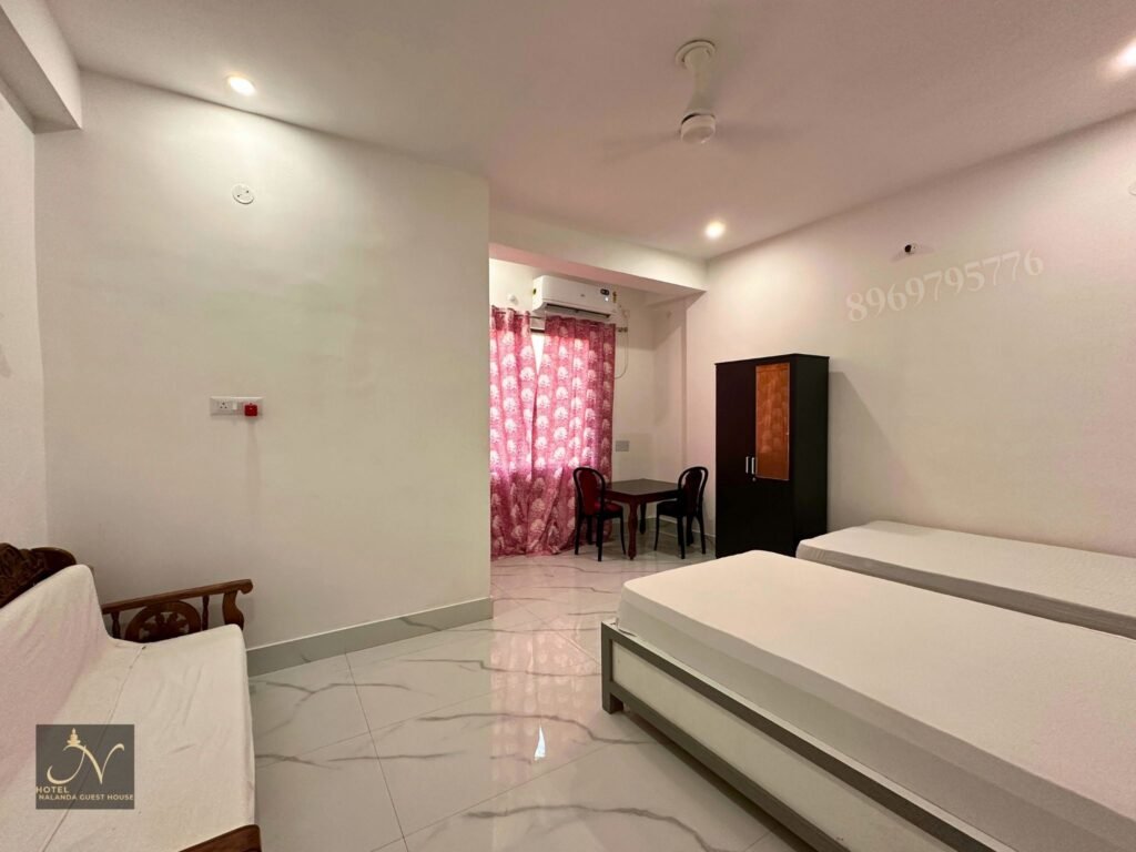 Deluxe spacious twin bed rooms with city view Hotel Nalanda guest house rajgir